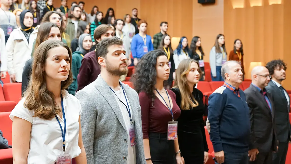 Türk Tıp Öğrencileri Atlas Üniversitesinde Toplandı